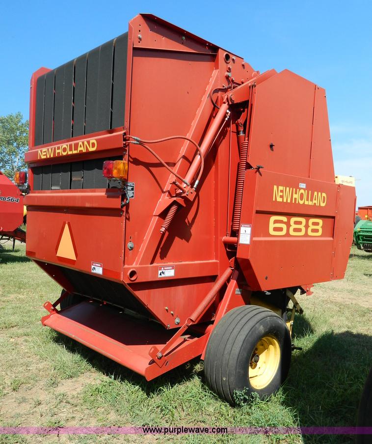 image for item D6026 New Holland 688 round baler
