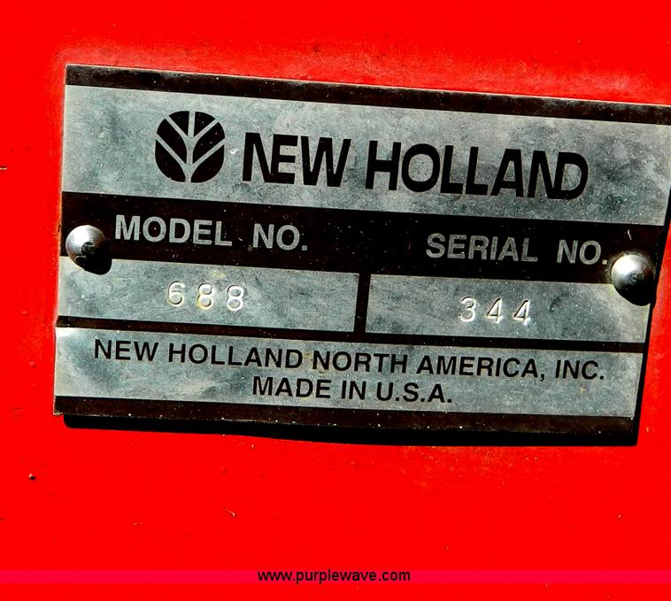 image for item D6026 New Holland 688 round baler
