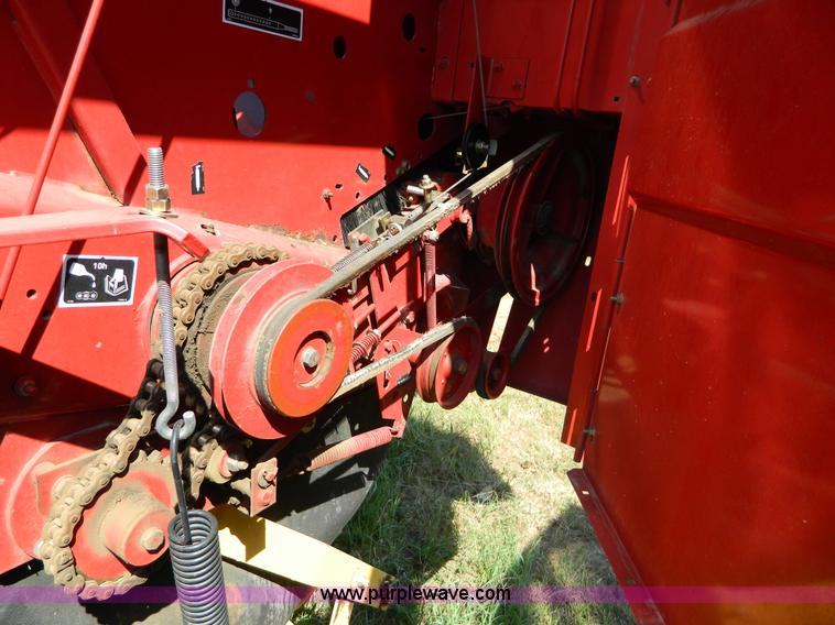 image for item D6026 New Holland 688 round baler