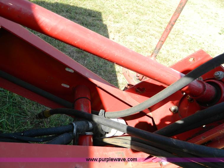 image for item D6026 New Holland 688 round baler