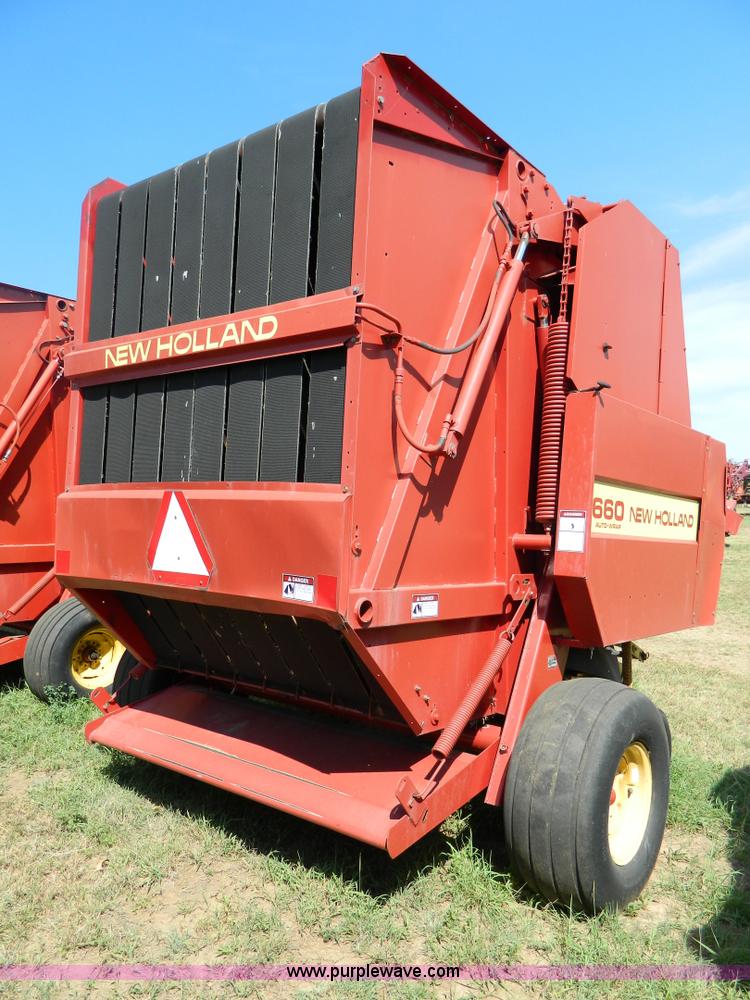 image for item D6029 1991 New Holland 660 round baler
