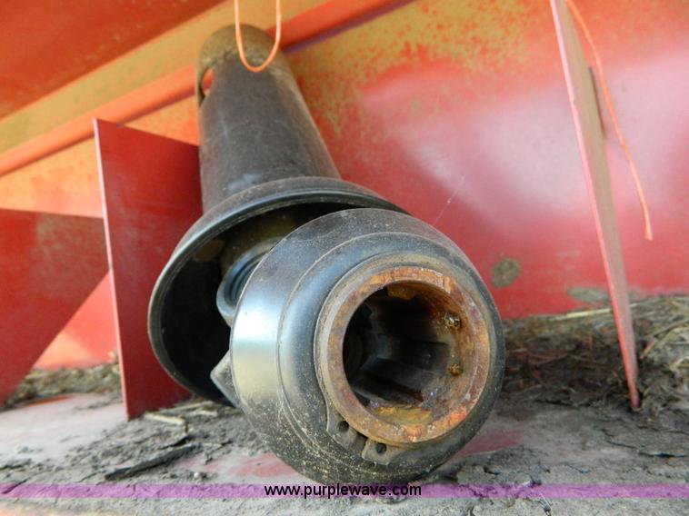 image for item D6029 1991 New Holland 660 round baler