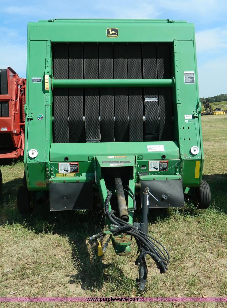 image for item D6030 John Deere 566 round baler