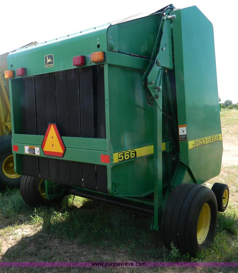 image for item D6030 John Deere 566 round baler