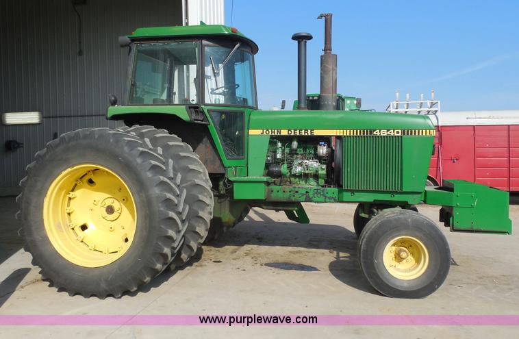 image for item E5159 1978 John Deere 4640 tractor