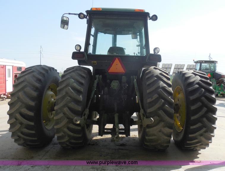 image for item E5159 1978 John Deere 4640 tractor