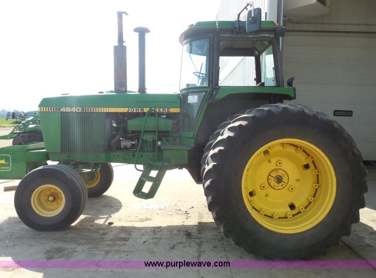 image for item E5159 1978 John Deere 4640 tractor
