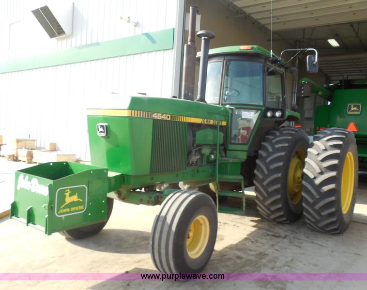 image for item E5159 1978 John Deere 4640 tractor