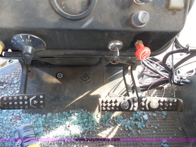 image for item E5159 1978 John Deere 4640 tractor