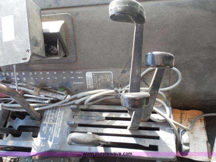 image for item E5159 1978 John Deere 4640 tractor