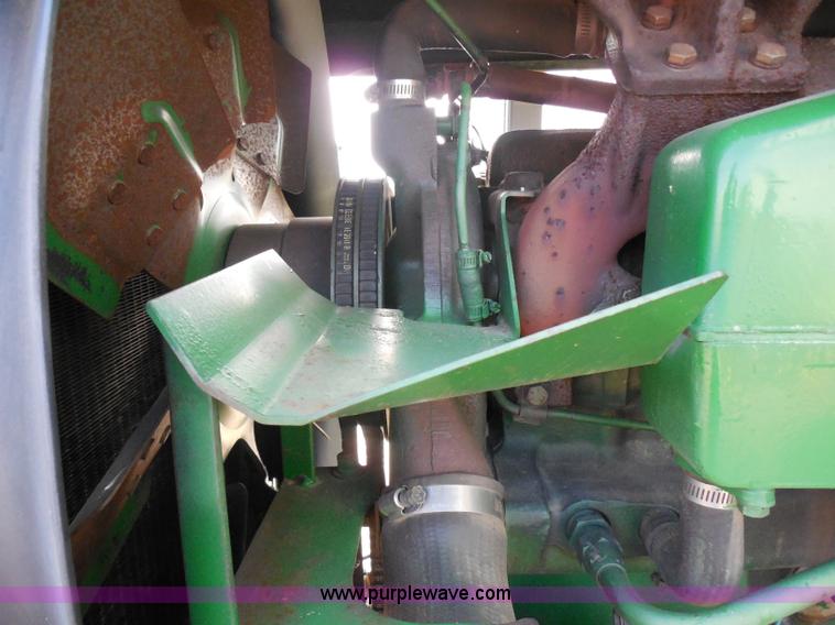 image for item E5159 1978 John Deere 4640 tractor