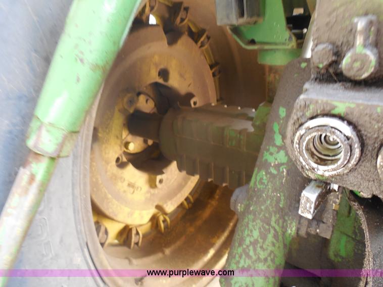 image for item E5159 1978 John Deere 4640 tractor