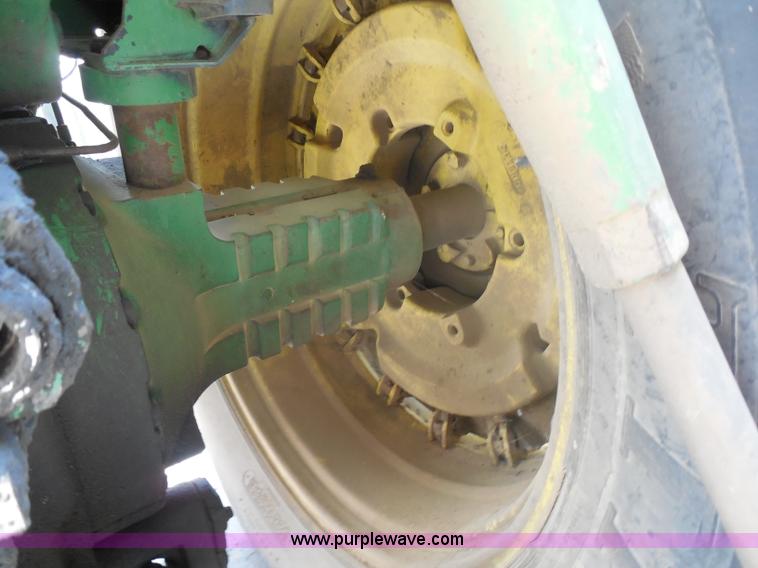 image for item E5159 1978 John Deere 4640 tractor