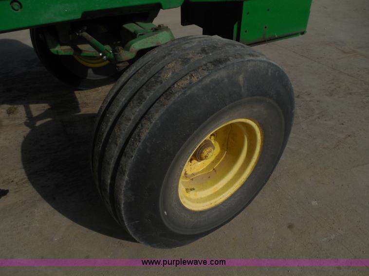 image for item E5159 1978 John Deere 4640 tractor