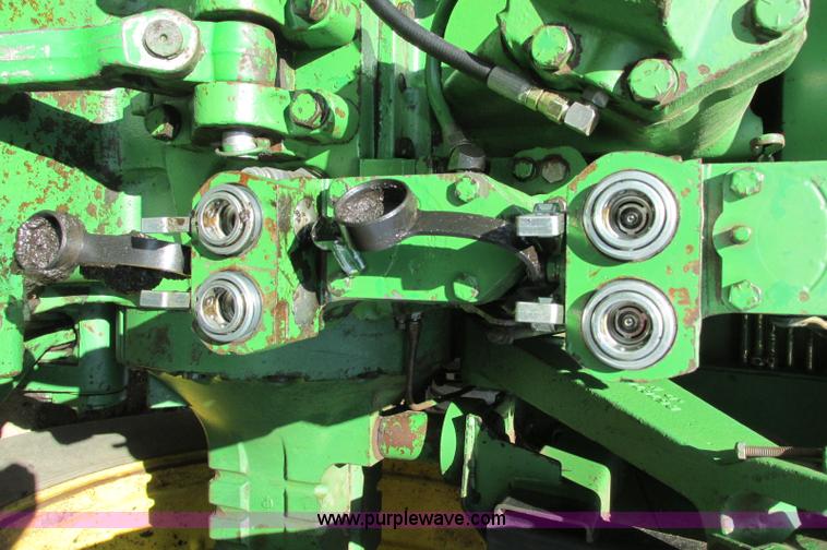 image for item E5159 1978 John Deere 4640 tractor