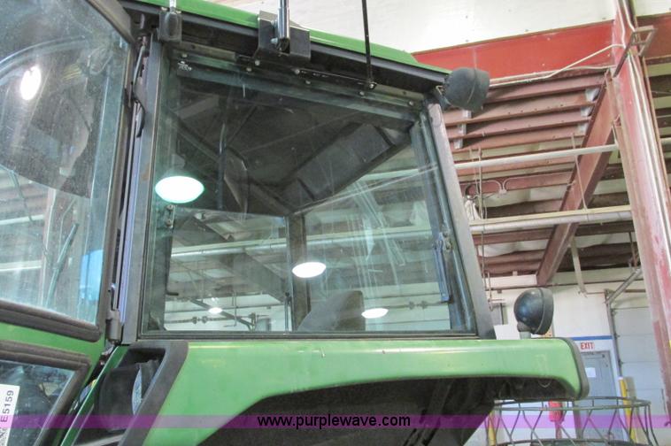 image for item E5159 1978 John Deere 4640 tractor