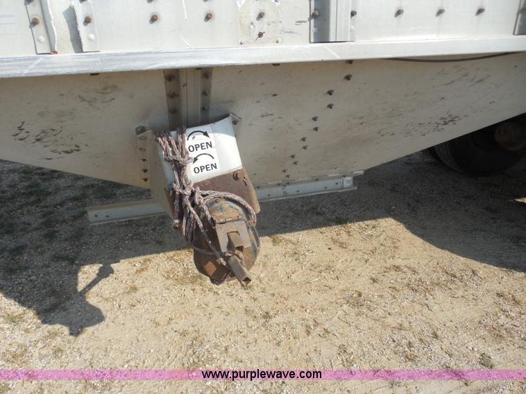 image for item E5170 1995 Corn Husker 40' grain trailer