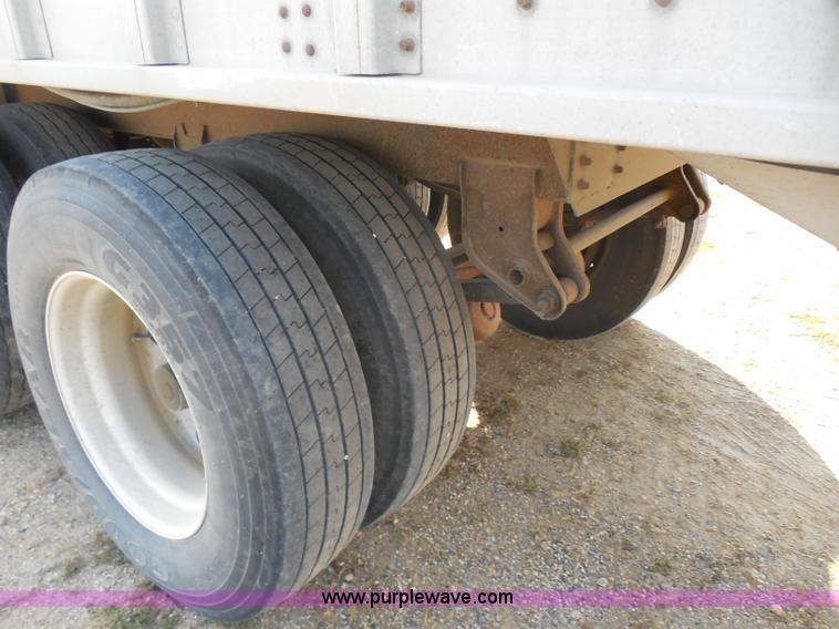 image for item E5170 1995 Corn Husker 40' grain trailer