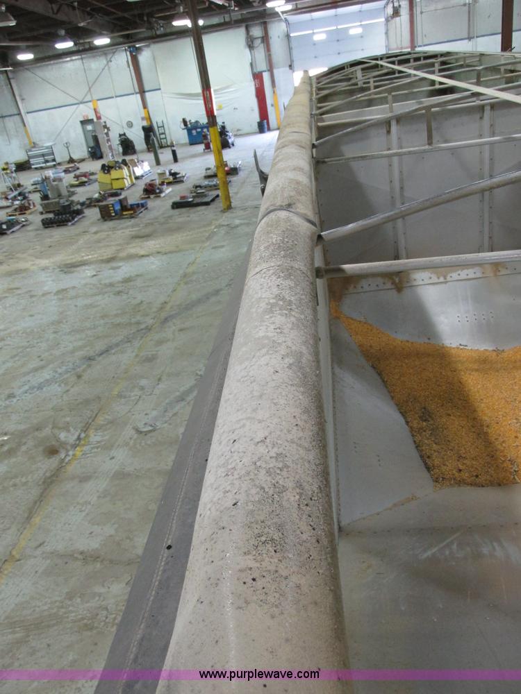 image for item E5170 1995 Corn Husker 40' grain trailer