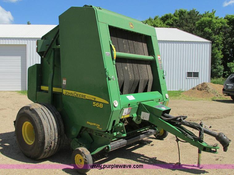 image for item E5174 2010 John Deere 568 round baler