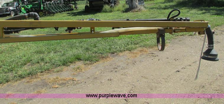 image for item E5188 2005 Ag-Chem RoGator 1064 self-propelled sprayer