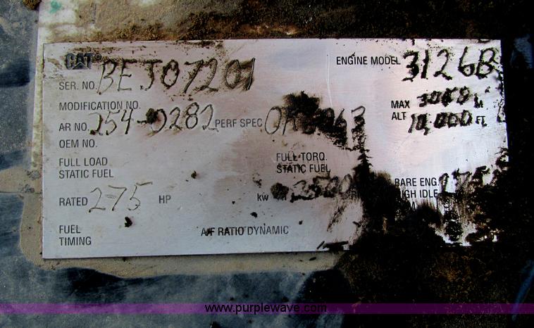 image for item E5188 2005 Ag-Chem RoGator 1064 self-propelled sprayer