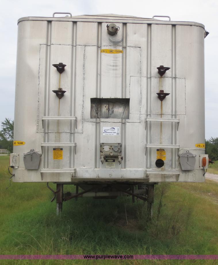 image for item F6657 1992 J&L 41' dual purpose liquid/dry bulk trailer