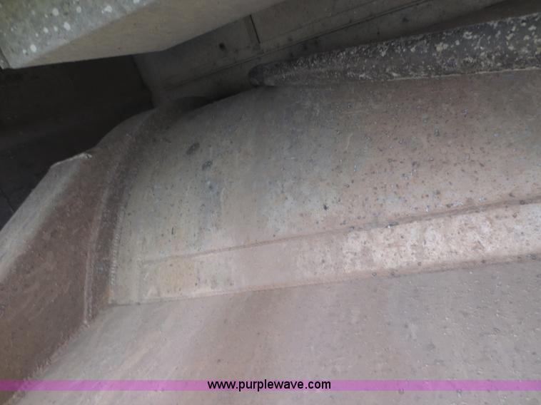 image for item F6657 1992 J&L 41' dual purpose liquid/dry bulk trailer