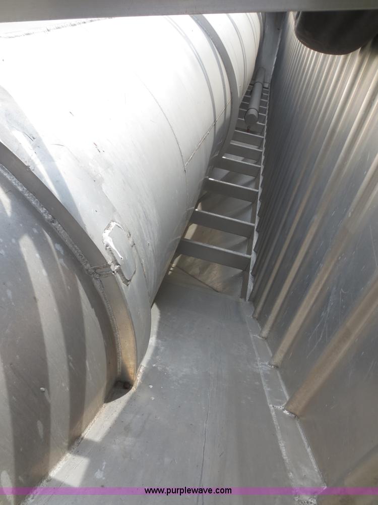 image for item F6657 1992 J&L 41' dual purpose liquid/dry bulk trailer