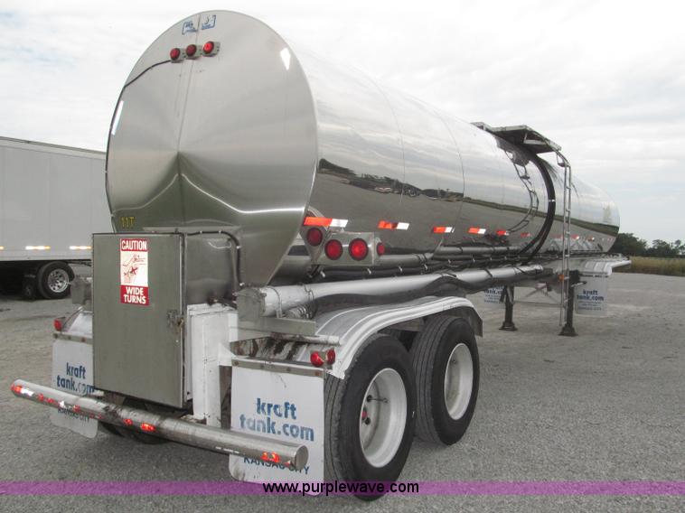 image for item F7110 1986 STE stainless steel tanker trailer