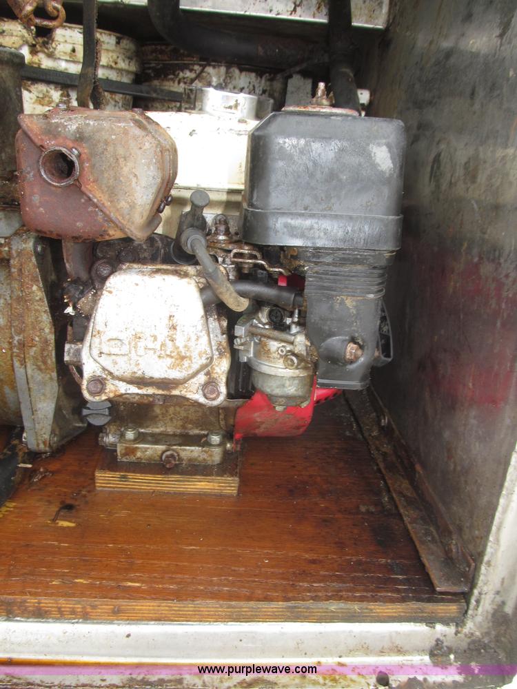 image for item F7110 1986 STE stainless steel tanker trailer