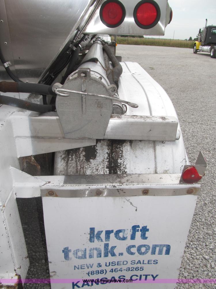 image for item F7110 1986 STE stainless steel tanker trailer