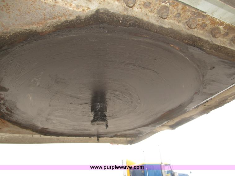 image for item F7110 1986 STE stainless steel tanker trailer