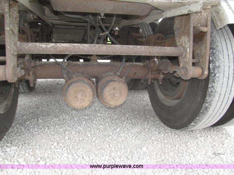 image for item F7110 1986 STE stainless steel tanker trailer