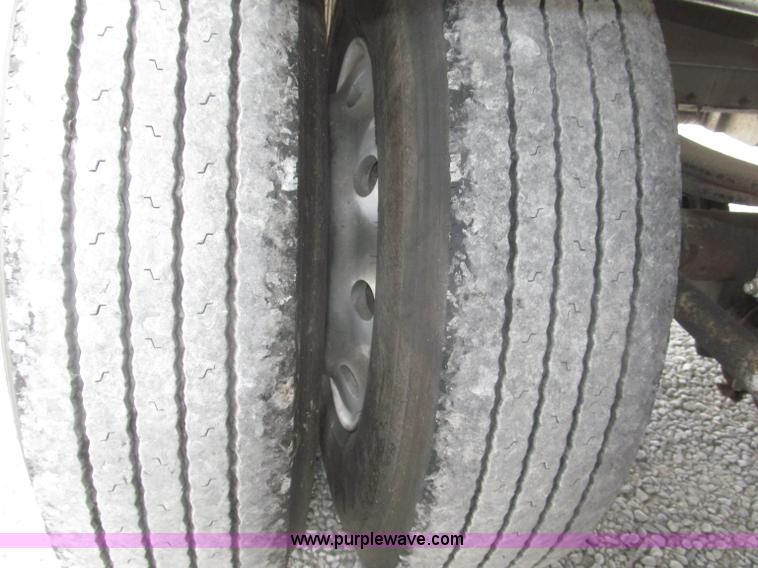 image for item F7110 1986 STE stainless steel tanker trailer