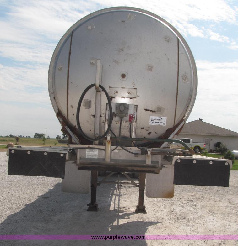 image for item F7113 1992 Walker stainless steel tanker trailer