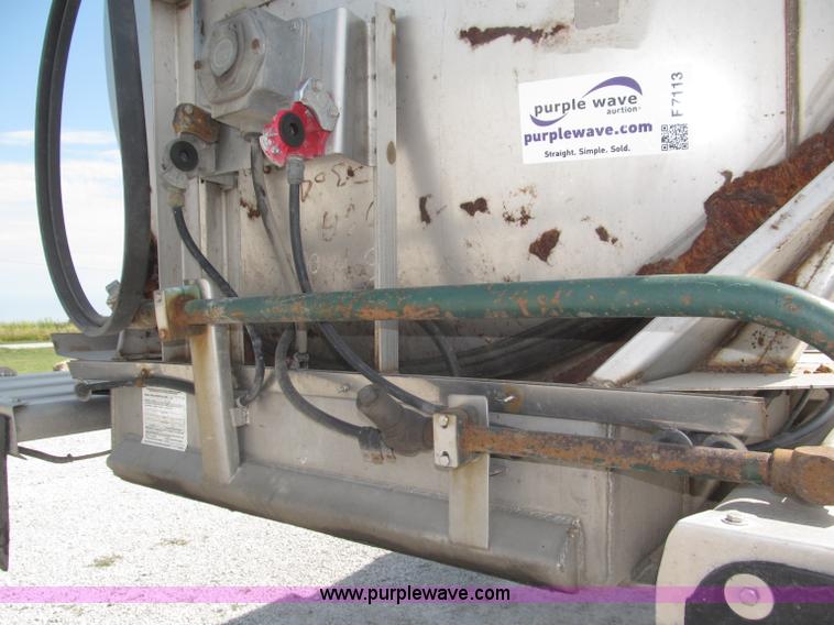 image for item F7113 1992 Walker stainless steel tanker trailer