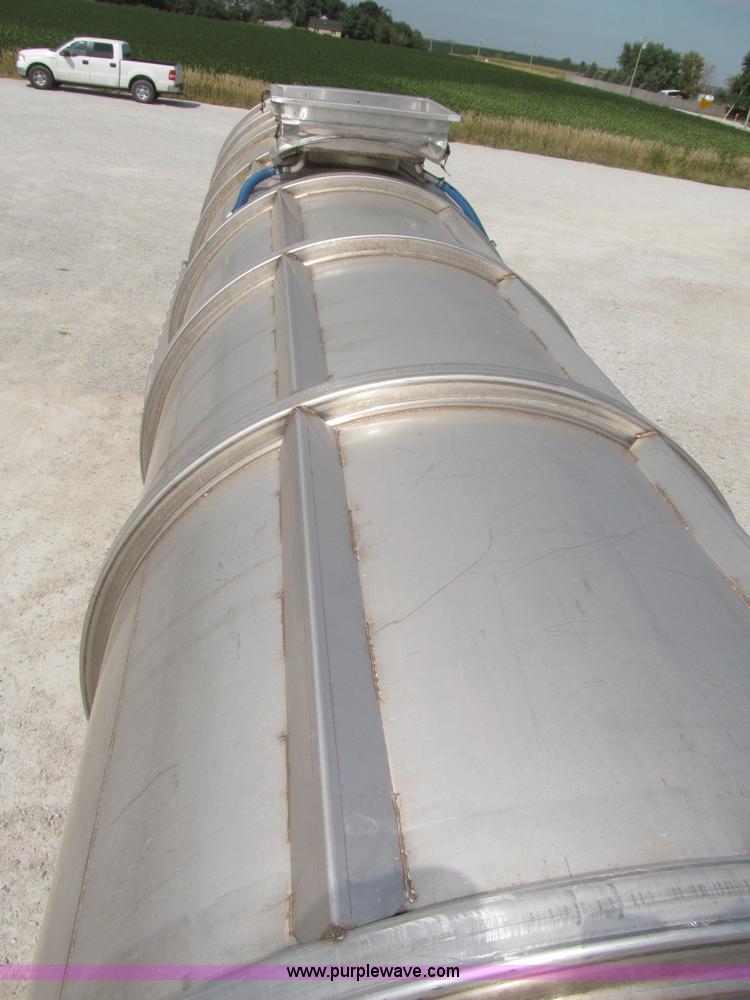image for item F7113 1992 Walker stainless steel tanker trailer