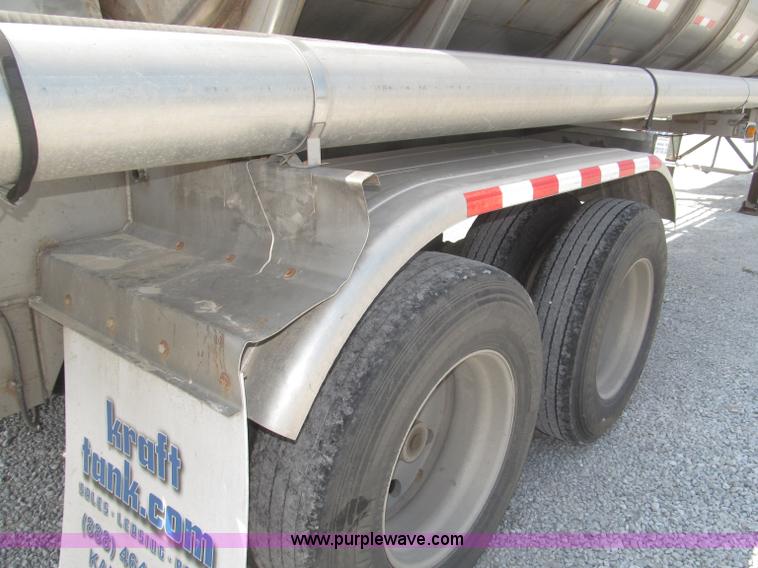 image for item F7113 1992 Walker stainless steel tanker trailer