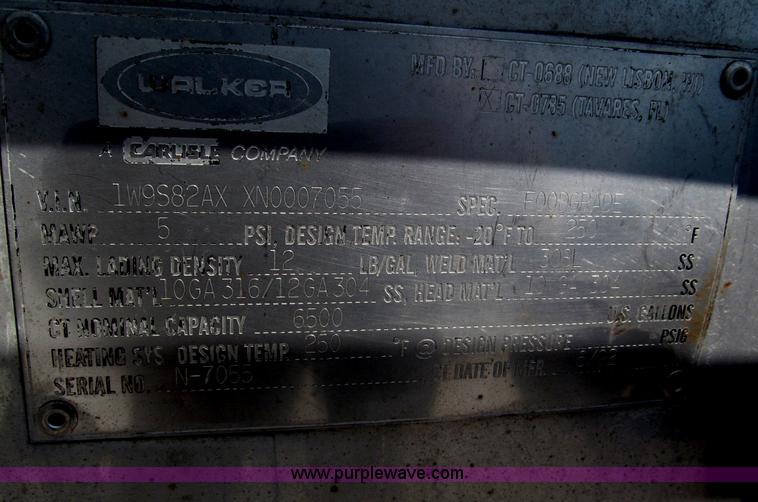 image for item F7113 1992 Walker stainless steel tanker trailer