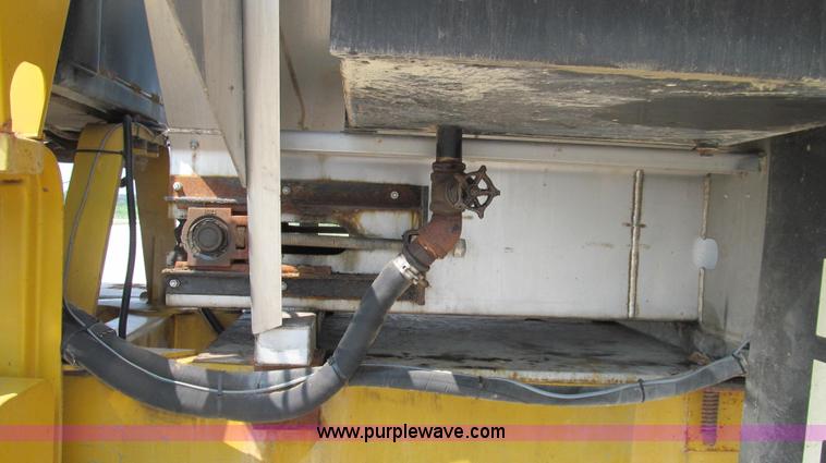 image for item G2087 1998 Ag-Chem TerraGator 8103 dry spreader truck