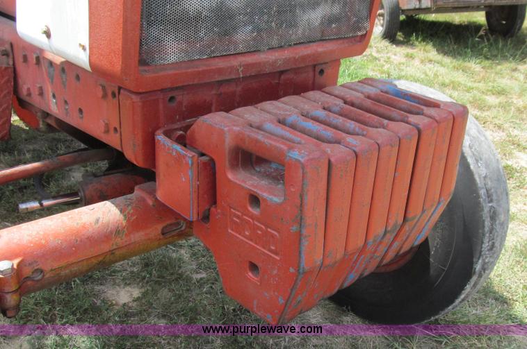 image for item G2088 1976 International 986 tractor