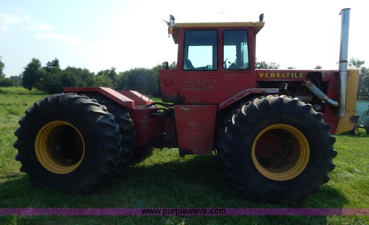 image for item G3430 1976 Versatile 900 Series II 4WD tractor