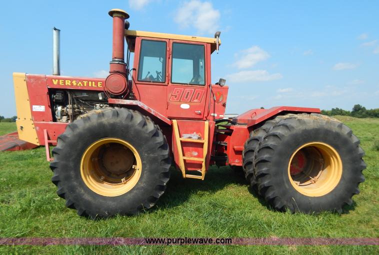 image for item G3430 1976 Versatile 900 Series II 4WD tractor