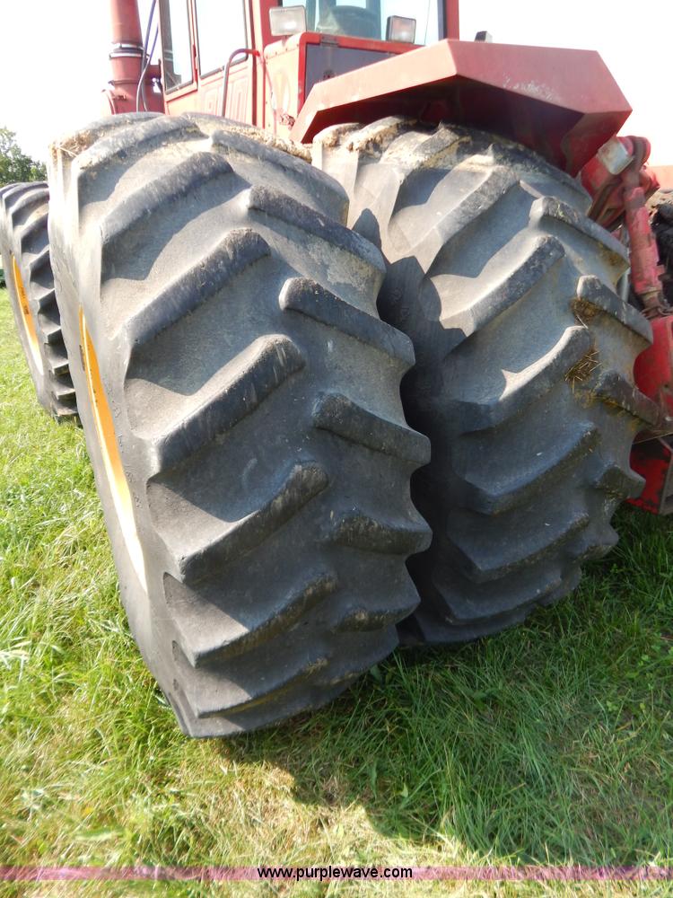 image for item G3430 1976 Versatile 900 Series II 4WD tractor