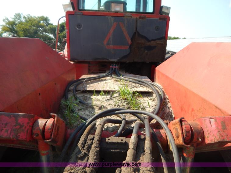 image for item G3430 1976 Versatile 900 Series II 4WD tractor