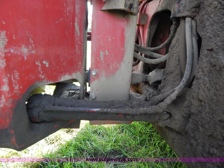 image for item G3430 1976 Versatile 900 Series II 4WD tractor