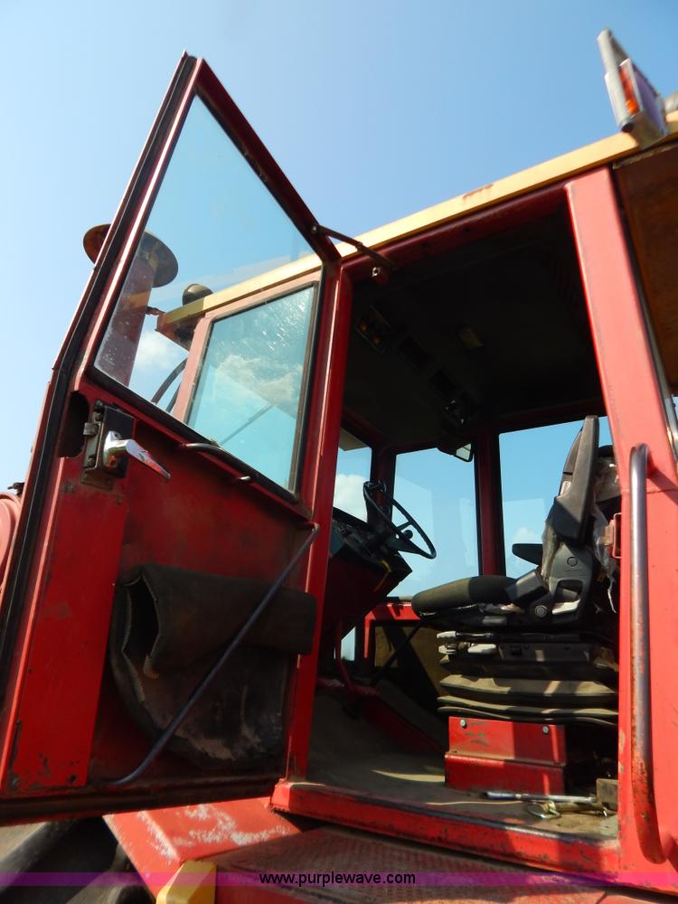 image for item G3430 1976 Versatile 900 Series II 4WD tractor