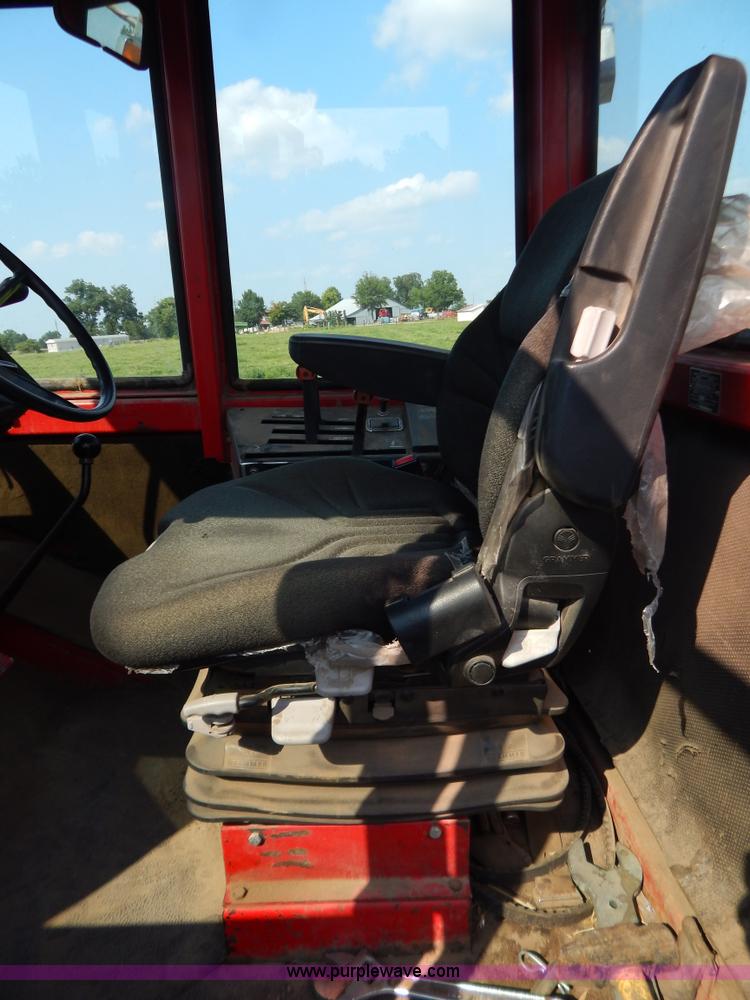 image for item G3430 1976 Versatile 900 Series II 4WD tractor