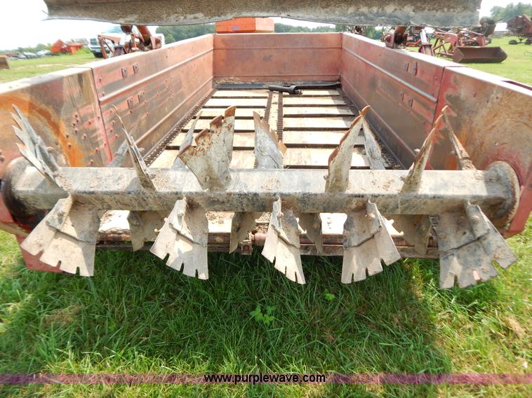 image for item G3442 Case IH 575 manure spreader